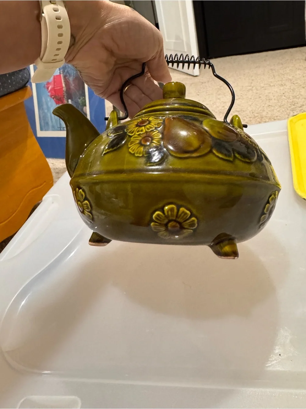 Retro 70’s Olive Green floral ceramic Teapot